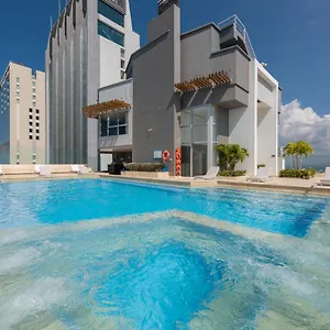 Murano Elite New Ocean Front Duplex Apartamento