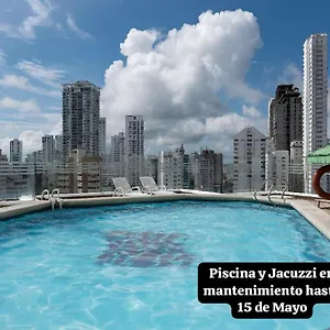 En Bocagrande - Piscina, Jacuzzi Y Mar Apartamento